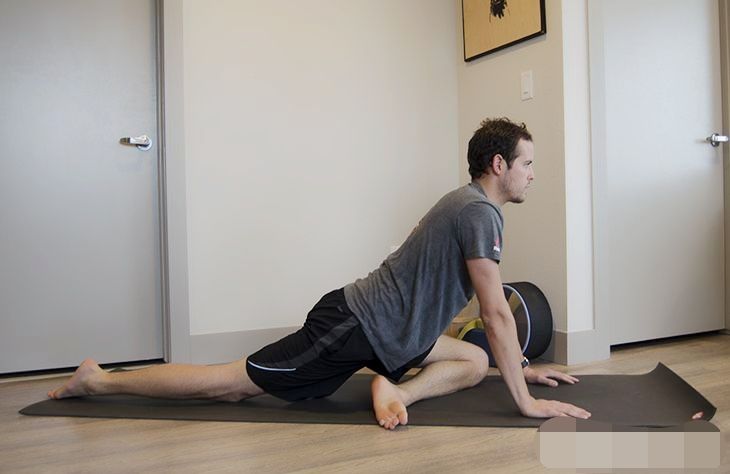 男士瑜伽，这些体式最适合，坚持练习，做健康有魅力的男生